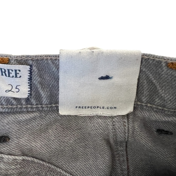 WE THE FREE LUCKY YOU MID-RISE BARREL JEAN NEW TAGS SIZE 25 Stone Grey - Picture 9 of 13